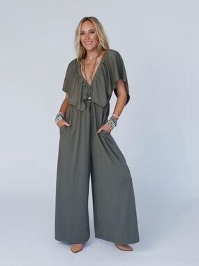 Three Bird Nest Olive Wide-Leg “On Repeat Jumpsuit size small free people vibes